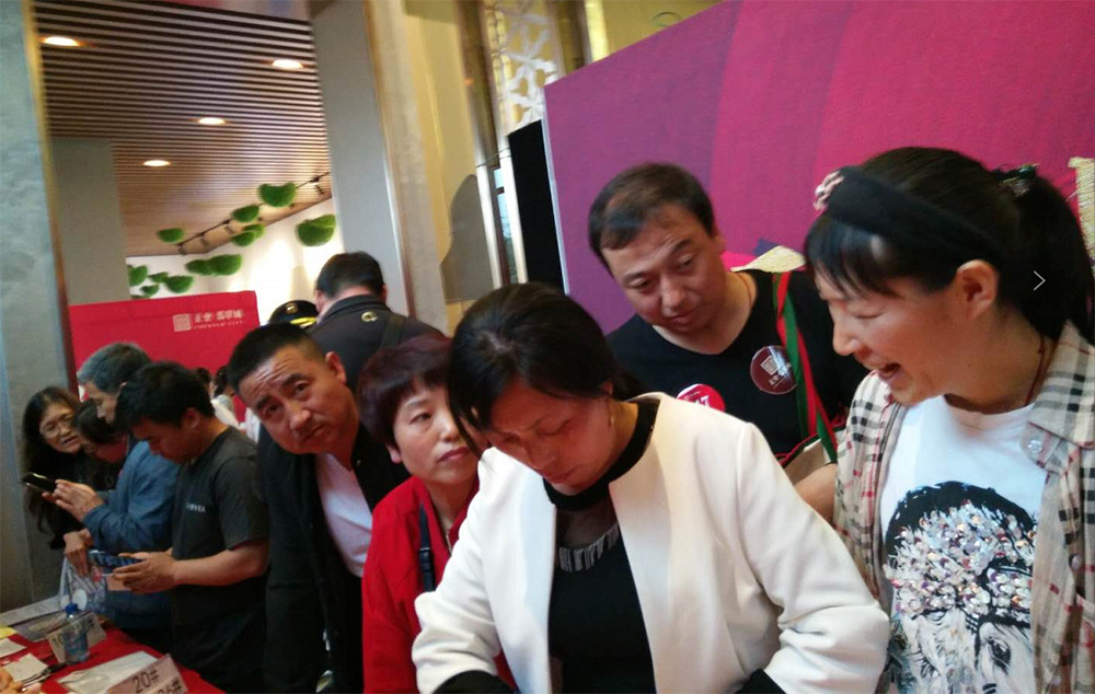 正業(yè)翡翠城首次開盤熱銷2.8億，火爆場面震驚葫蘆島樓市(圖4)