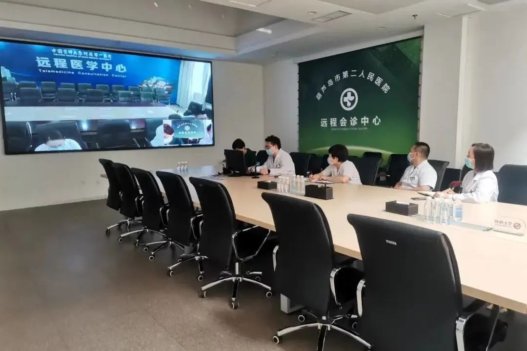 全省首家！中國醫(yī)科大學附屬第一醫(yī)院專家來“查房”，家門口享國內(nèi)優(yōu)質(zhì)醫(yī)療資源！(圖6)